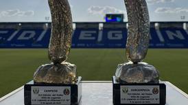 ¿Qué rayos es? Lluvia de burlas a equipo español por "peculiar" trofeo para partido amistoso