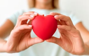La vitamina que previene que te de un infarto y que mantiene sano tu corazón