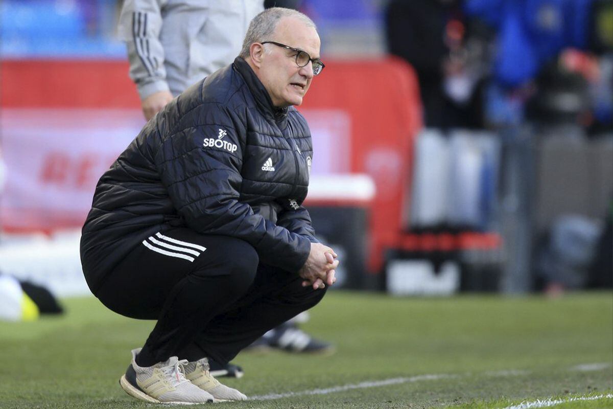 Perfil del entrenador Marcelo Bielsa, “el loco” que llegó a