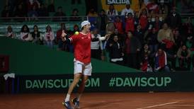 Nicolás Jarry apabulló a Nicolás Álvarez, cerró la serie de Copa Davis y desató el festejo de Chile en Lima