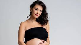 "Me he vuelto a enamorar": Icha Sobarzo sorprendió en redes sociales con la primera foto junto a su hija recién nacida