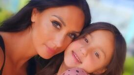 “Quedé atorada con el pollo”: Así vivieron Pamela Díaz y su pequeña hija, Pascuala, el fuerte temblor de hoy en Chile