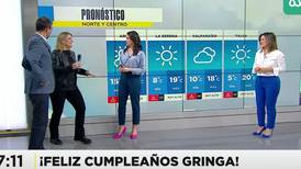 Gonzalo Ramírez la felicitó: Periodista de "Meganoticias" fue sorprendida por sus compañeros en medio de su cumpleaños