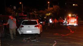 Accidente múltiple en Santiago: Choque de cuatro vehículos dejó dos heridos y una gran congestión