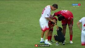 Nieto de Zico recibió fuerte pelotazo y rompió en llanto en medio de partido amistoso
