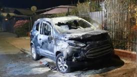 Aparece cuerpo calcinado dentro de un auto incendiado en Iquique