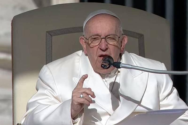 Papa Francisco ofrece oraciones por los migrantes muertos en México.