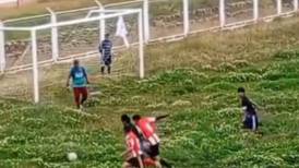 VIDEO | La peor cancha de la historia: las condiciones imposibles en que se jugó un partido de Copa en Perú