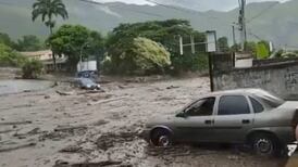 VIDEO | Fuerte aluvión arrasa con todo en Venezuela: Hay al menos 3 muertos y más de 12 desaparecidos