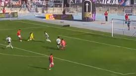 VIDEO | El increíble gol que se “comió” Joaquín Larrivey ante Colo Colo