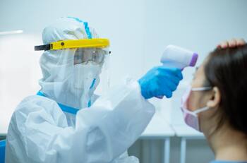 Efemérides de HOY, 17 de noviembre: Descubren el continente más frío del mundo y registran el primer caso de COVID