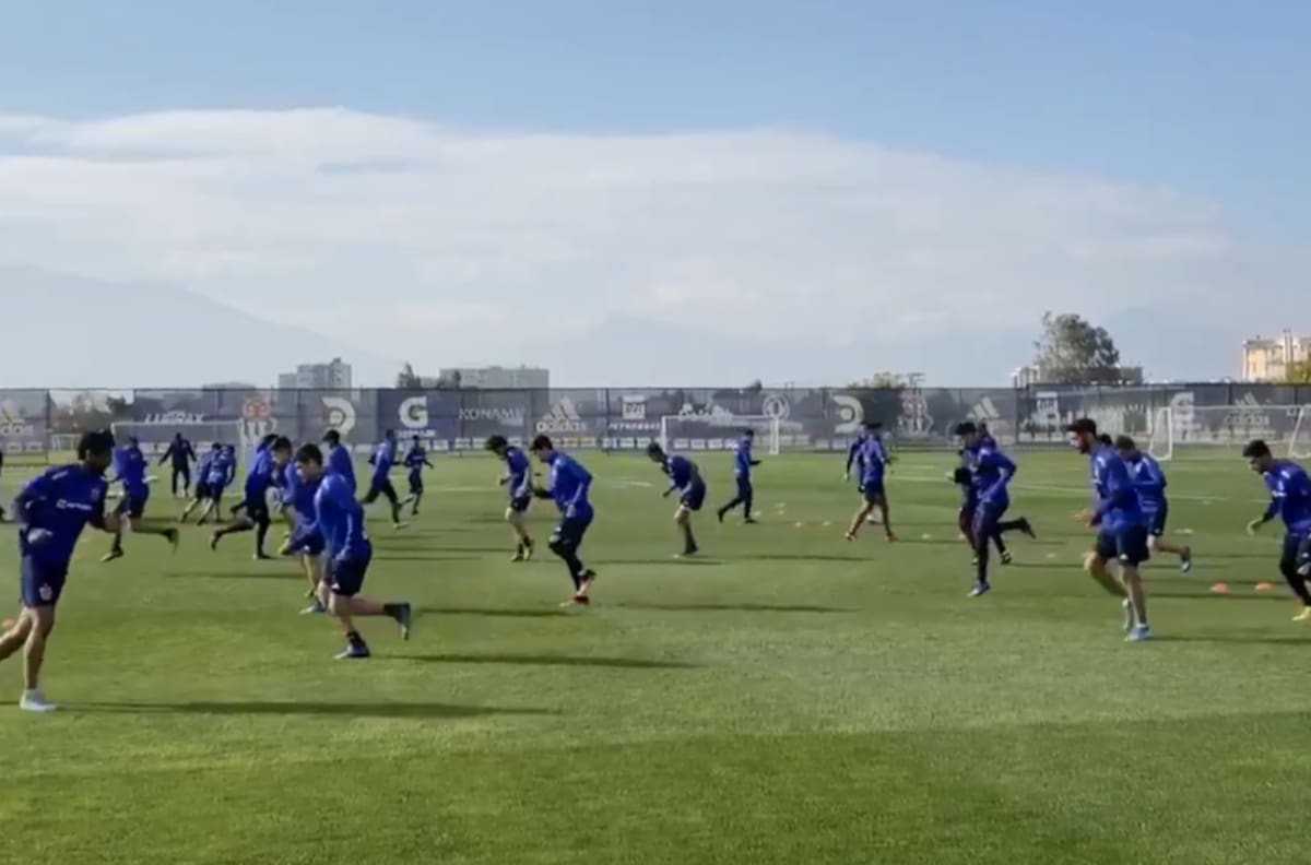 La U volvió a entrenar con plantel completo en el Centro Deportivo Azul
