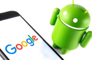 Efemérides de HOY, martes 22 de octubre: Presentan el primer celular con Android e inicia el bloqueo de Cuba por parte de EE.UU.