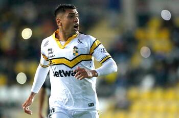 "No cumplió con las expectativas": Gonzalo Jara estará entre los cortados de Coquimbo Unido tras salvarse del descenso