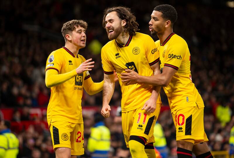 Ben Brereton celebrando con la camiseta del Sheffield United.