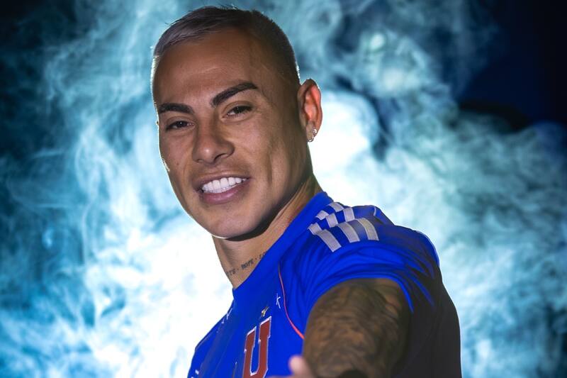 El jugador es presentado en la U. Foto: Universidad de Chile.