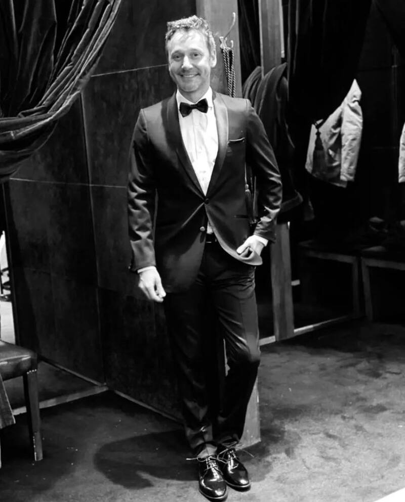 Benjamín Vicuña minutos antes de la alfombra roja. Foto: Instagram.