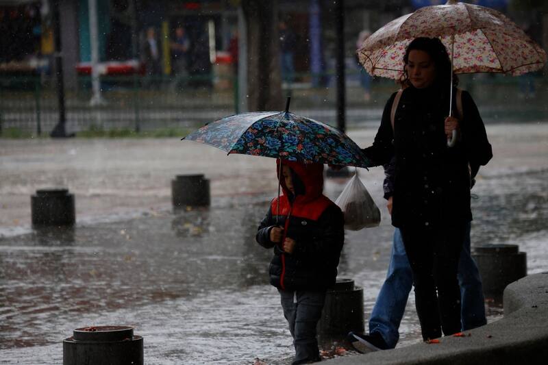 Con La Niña habría menos precipitaciones promedio en Chile.