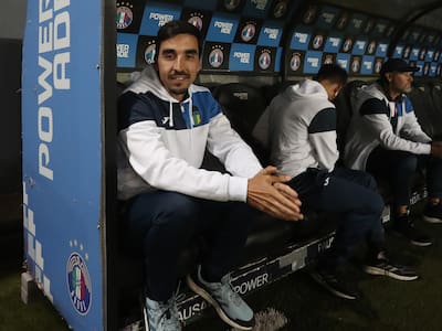 “Ser futbolista previamente a ser técnico ayuda, es una ventaja. Pero yo me siento capacitado para dirigir sin haber jugado”
