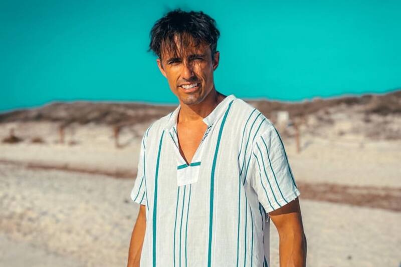 Roberto Cox recordó a su padre con tiernas postales y emocionantes palabras.