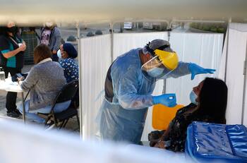 Coronavirus: Chile supera los 35 mil casos activos y la RM lidera los contagios