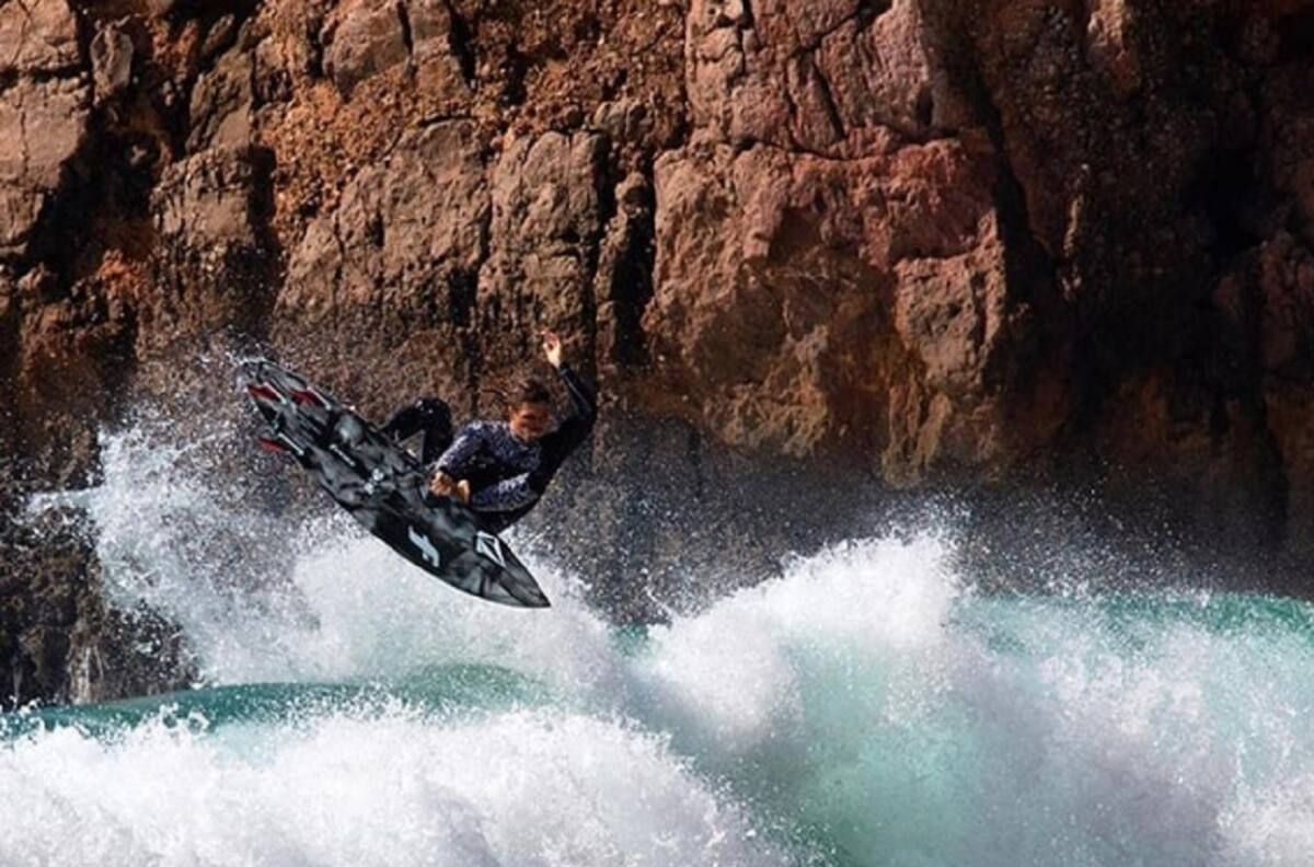 Grave accidente de Alex Botelho generó angustia en el World Surf League