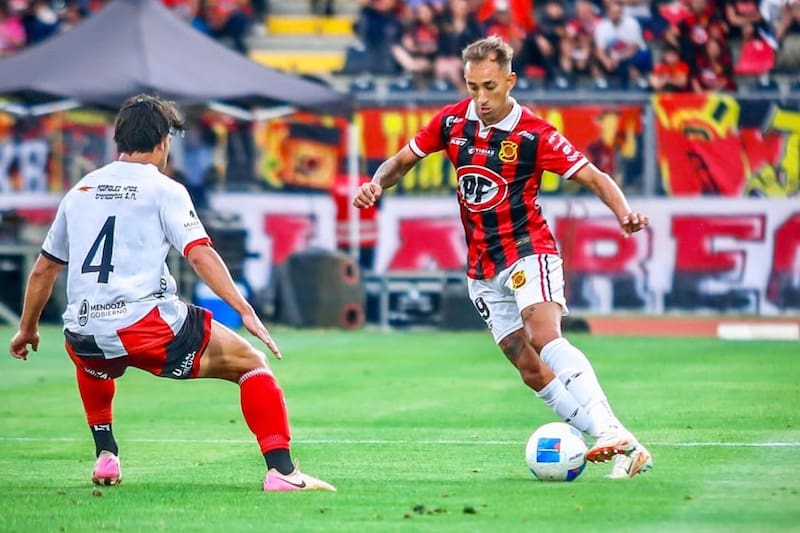 El delantero habló del mal momento de Rangers. Foto: Agencia Aton.