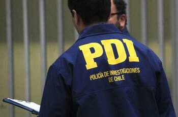 Delincuentes atacaron a un conductor con un destornillador para robarle el auto