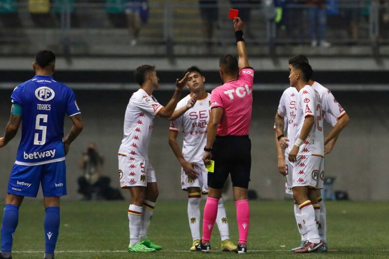 Gabriel Norambuena fue expulsado el pasado jueves en el empate de Unión Española con Audax Italiano.