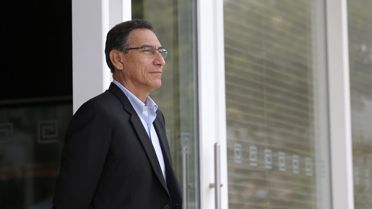 Perú: Expresidente destituido hace 19 días anunció su candidatura al Congreso