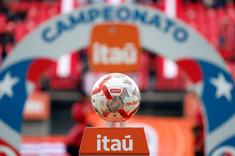 Pelota del Campeonato Nacional. Agencia Aton