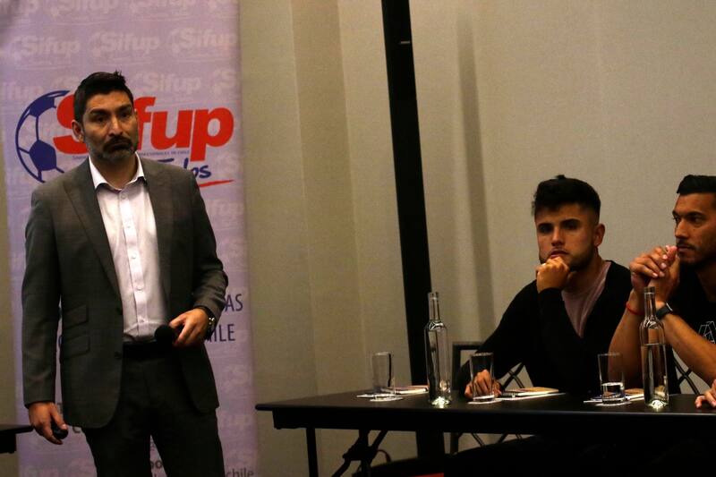 realizó una grave acusación contra algunos clubes del fútbol chileno. (Foto: Aton)