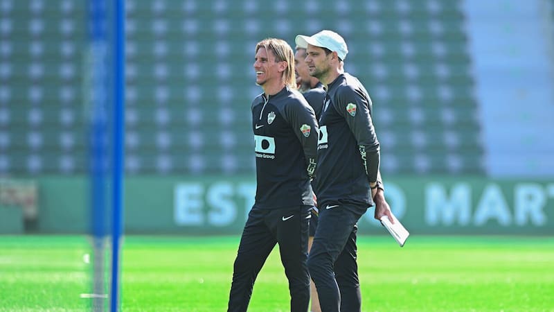 Sebastián Beccacece y Guillermo Marino en Elche.