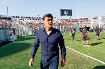 Lo lloran los hinchas: Gustavo Quinteros aparece en voto del Plebiscito Constitucional 2023 y se hace viral