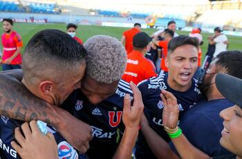 Invicto: el renacer de un símbolo de Universidad de Chile en Primera B