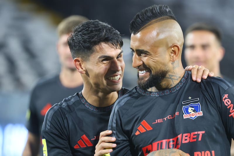 El rol silencioso del valdiviano en Colo Colo con los juveniles. Foto: Aton.