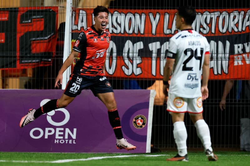 El delantero anotó uno de los goles de Limache ante Rangers en la final de la Liguilla de Ascenso 2024. Ahora, espera repetir con Cobreloa. Foto: Agencia Aton