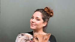 “Me muero de la pena”: Kel Calderón enterneció con la reacción de su perrita Martina al ver su medicamento