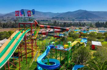 Este parque acuático promete ser el más grande de Chile: Horarios, días de funcionamiento y precios de las entradas