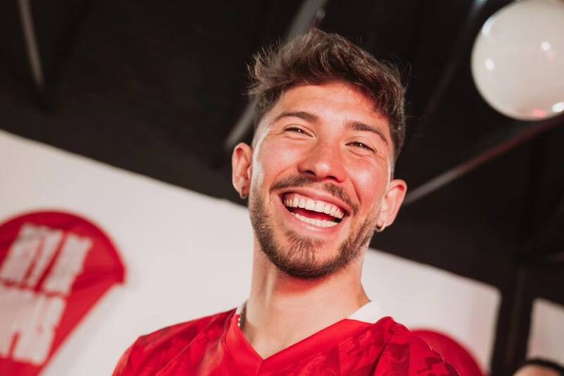 en la presentación de la nueva camiseta de Independiente.