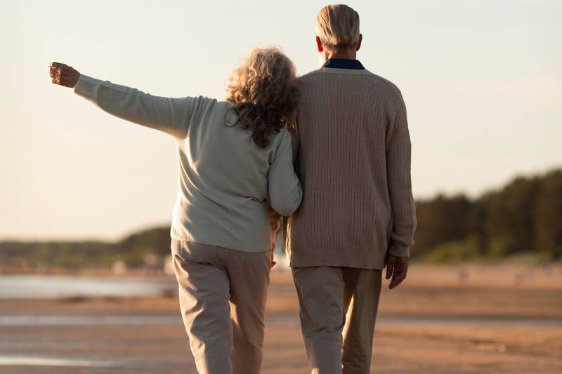 Se paga de forma mensual y vitalicia.