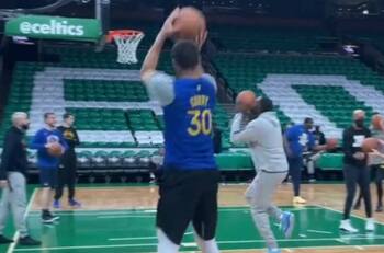 VIDEO | Stephen Curry se lució en entrenamiento previo a la final de la NBA