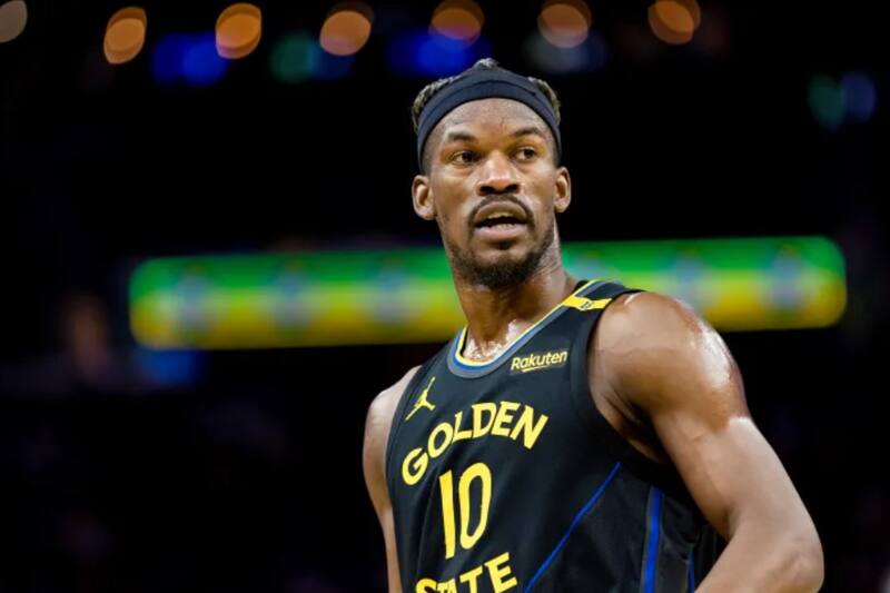 Los números del alero de los Golden State Warriors son decidores: juega otro deporte en los playoffs.