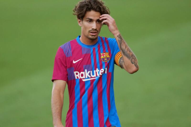 Álex Collado, canterano del Barcelona, dejará nuevamente al Betis tras decisión de Manuel Pellegrini.