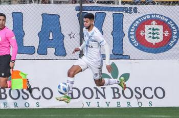 Hay nuevo colista en la Primera B: Así quedó la Tabla de Posiciones tras la victoria de Santa Cruz ante Fernández Vial