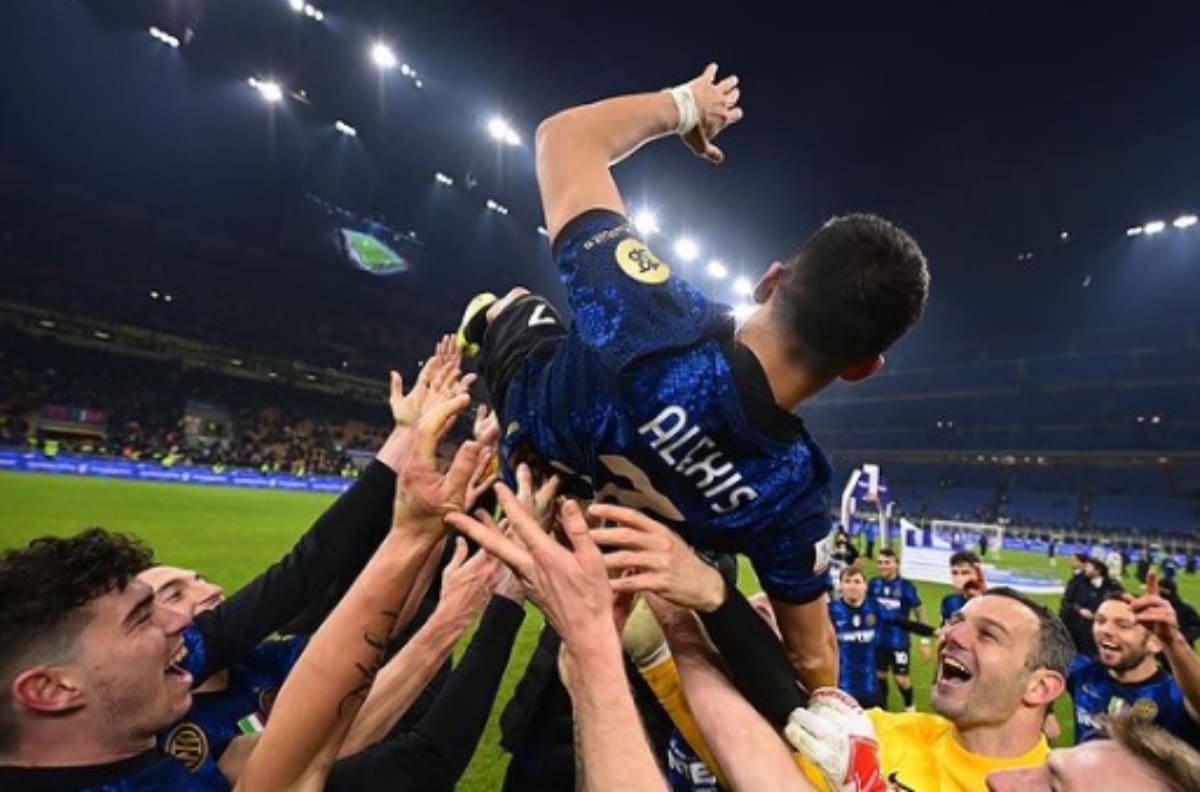 "Maravilla": Grandes diarios italianos deliran con Alexis Sánchez y la Supercopa que le dio al Inter