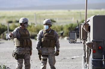 Militares bolivianos detenidos en la frontera con Chile quedaron en prisión preventiva