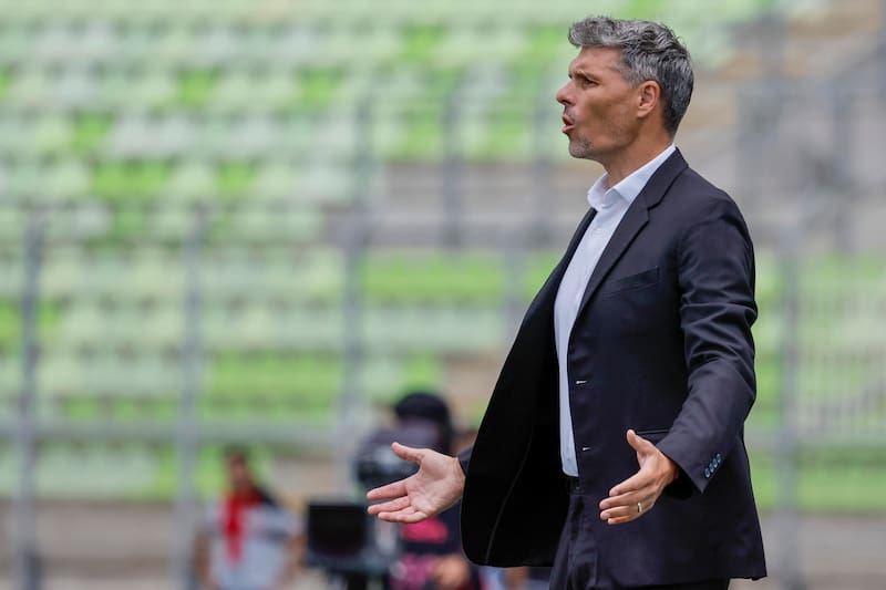 El DT habló sobre el bajo rendimiento de Deportes Limache. Foto: Aton.