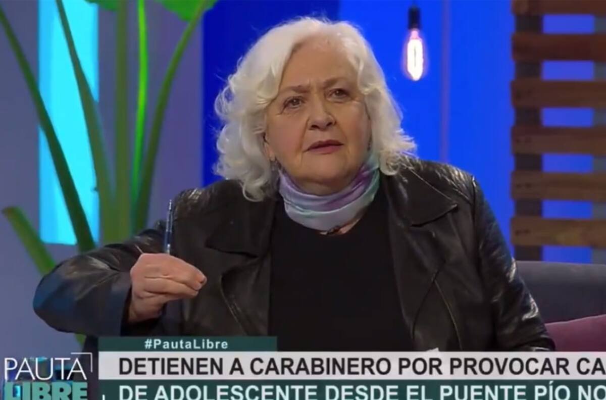 Mónica González al general Rozas: "Tenga decencia, váyase por el bien de este país"
