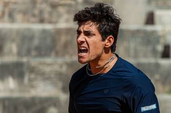 Mantiene su racha: Garin ganó maratónico partido y clasificó a la final del Challenger de Oeiras